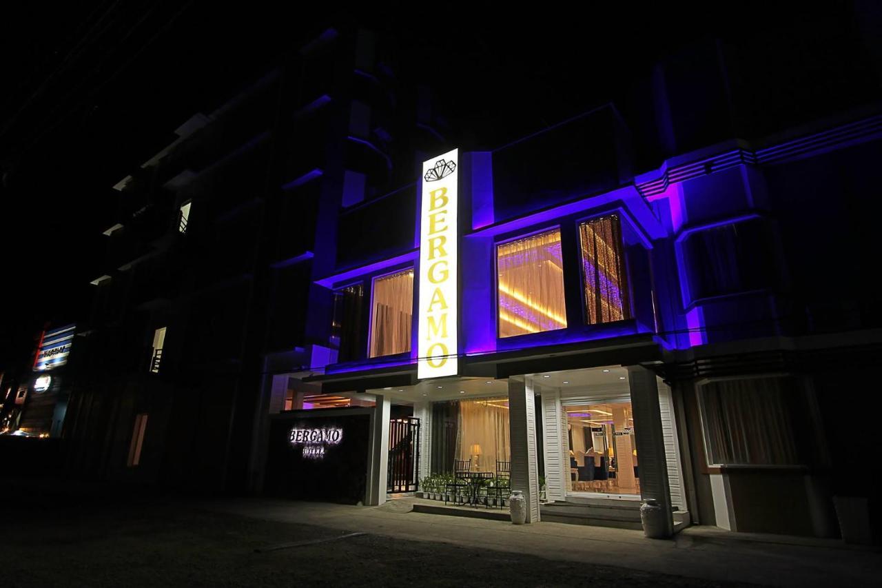Bergamo Hotel Lingayen Exterior foto